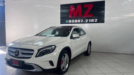 MERCEDES-BENZ GLA 250 2.0 16V TURBO GASOLINA VISION 4P AUTOMÁTICO MERCEDES-BENZ GLA 250 2.0 16V TURBO GASOLINA VISION 4P AUTOMÁTICO
